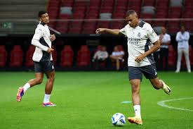 疑提升了球 疑提升了球